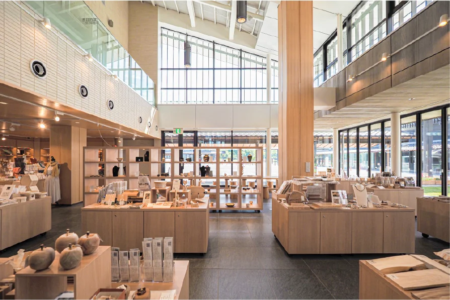 なら歴史芸術文化村 文化村工芸品館の館内